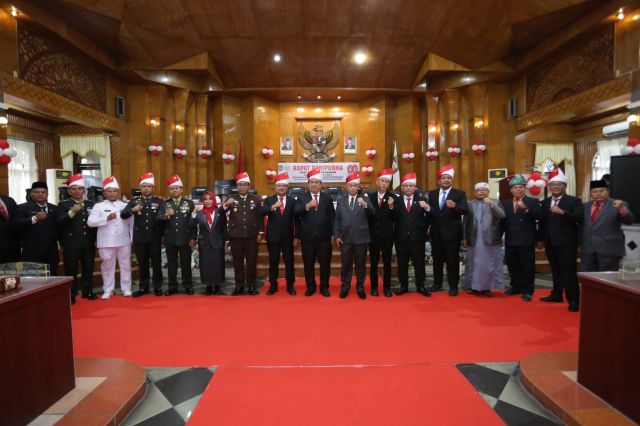 RAPAT PARIPURNA DALAM ACARA MENDENGARKAN PIDATO KENEGARAAN PRESIDEN RI DALAM RANGKA HUT KE-80 REPUBLIK INDONESIA